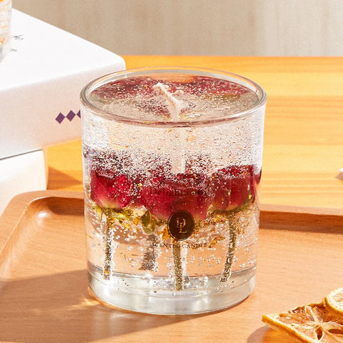 Back-to-school season birthday and Valentine's Day can be customized environmentally natural soybean candle with dried flowers