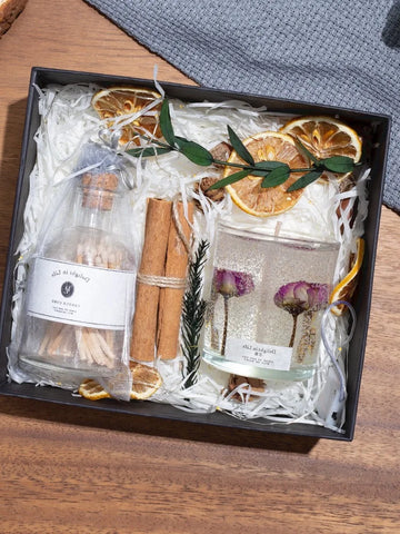 Back-to-school season birthday and Valentine's Day can be customized environmentally natural soybean candle with dried flowers