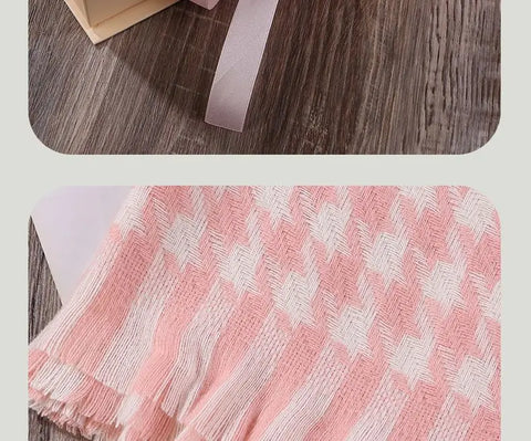 High-end gifts. Rattan aromatherapy, scarf gift box set fragrance, to send friends a small number of high-grade practical gifts.