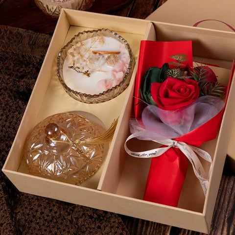 Scented Candle Gift Set with Dried Flower Bouquet Decorative Glass Jar Aromatherapy Candles for Women Birthday Christmas Present