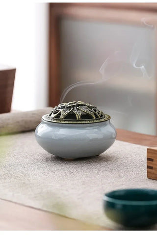 KungFu Tea Set Incense Burner Gift Box Ceremony One Pot Four Cups Can Sandalwood Incense Burner Chinese Ceramic Portable Tea Set