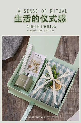 High-end gifts. Rattan aromatherapy, scarf gift box set fragrance, to send friends a small number of high-grade practical gifts.