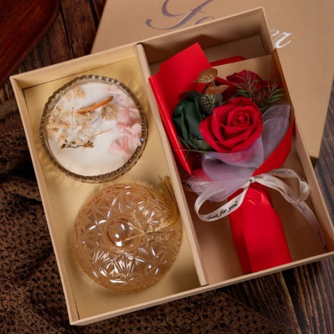 Scented Candle Gift Set with Dried Flower Bouquet Decorative Glass Jar Aromatherapy Candles for Women Birthday Christmas Present